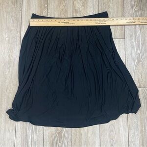 Eileen Fisher Black Gathered Skirt, size large